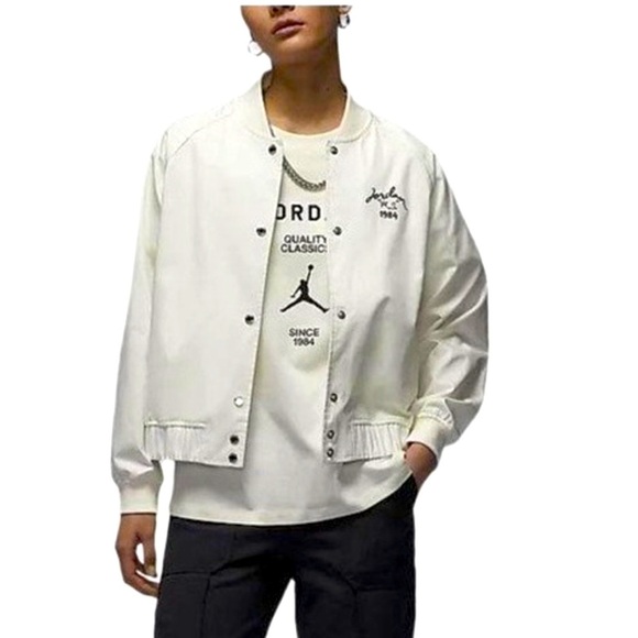 NWT Women's Jordan White Bomber Jacket Elastic Hem Loose Fit / large - Picture 1 of 12